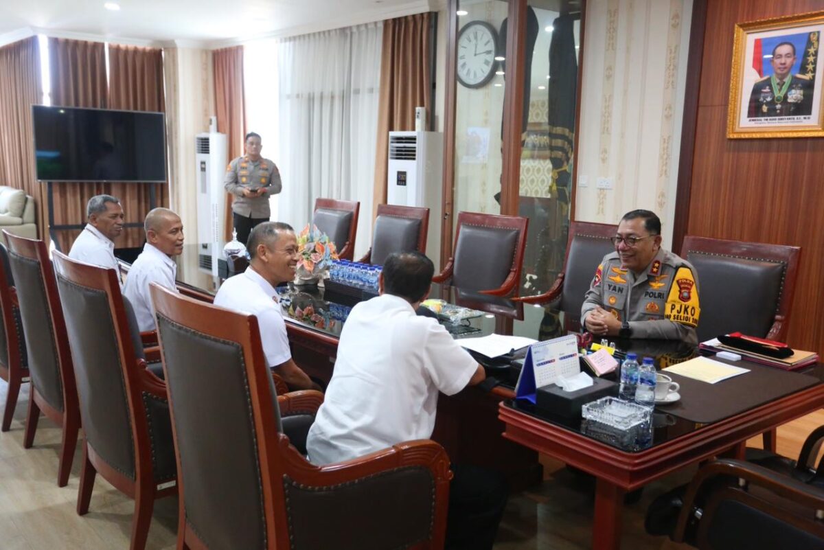 Persatuan Purnawirawan dan Warakawuri TNI-Polri (PEBARI) audiensi dengan Polda Kepri, Jumat (27/9/24). Matapedia6.com/ Dok Polda Kepri
