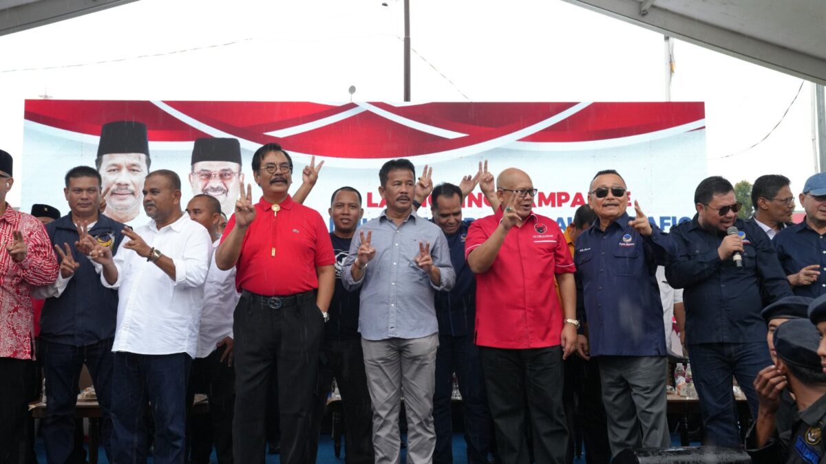Ribuan warga hadiri launching kampanye Rudi-Aunur di Sei Panas Batam, Sabtu (28/9). Foto:DN-matapedia