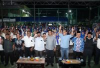 Rudi bersama warga Batu Aji, Sabtu (28/9) malam. Foto:DN/matapedia