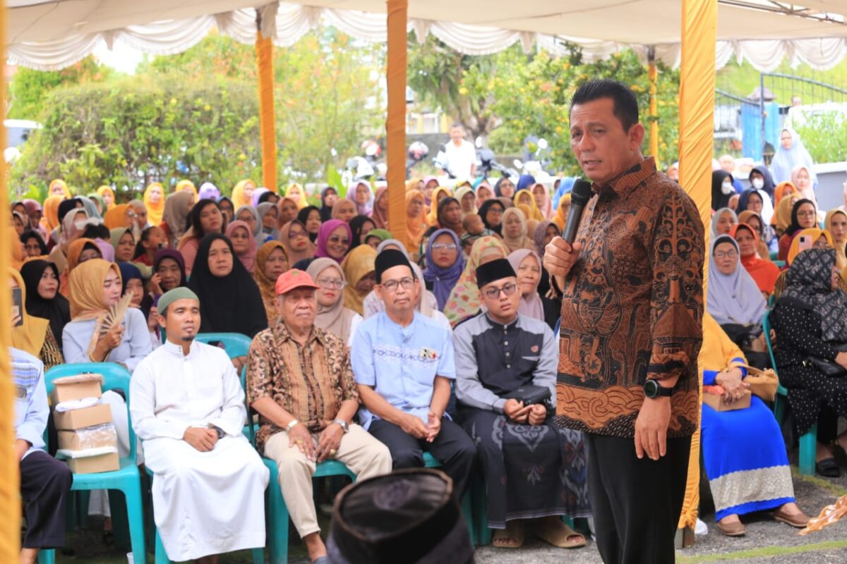 Calon Gubernur Kepri Ansar Ahmad mengawali masa kampenye Pemilukada Kepri 2024, dengan melakukan dialogis dengan masyarakat di lima lokasi yang ada di Kota Tanjungpinang, Minggu (29/9/2024). Matapedia6.com/ Dok Agus