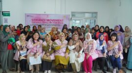 Srikandi PLN Batam program ibu asuh. Foto:Dok/PLN Batam