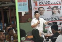 Ratusan masyarakat dari beberapa kelurahan di Kecamatan Nongsa hadiri kegiatan kampanye terbatas Calon Wakil Gubernur Kepri Nyanyang Haris Pratamura di Teluk Lengung Kabil, Minggu (29/9/2024). Matapedia6.com/Dok Agus