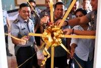 Kanwil Kemenkumham Kepri potong pita Vihara di Rutan Tanjungpinang, Selasa (29/10). Foto:Istimewa