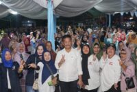 Calon Gubernur Kepri Muhammad Rudi saat bertemu warga Nongsa, Senin (30/9/2024). Matapedia6.com/Dok DN