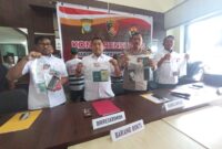 Ditreskrimum Polda Kepri ekspos kasus pengungkapan kasus pengiriman PMI ilegal dari bulan Agustus hingga Oktober 2024 dan menetapkan lima orang tersangka, Rabu (9/10/2024). Matapedia6.com/Luci