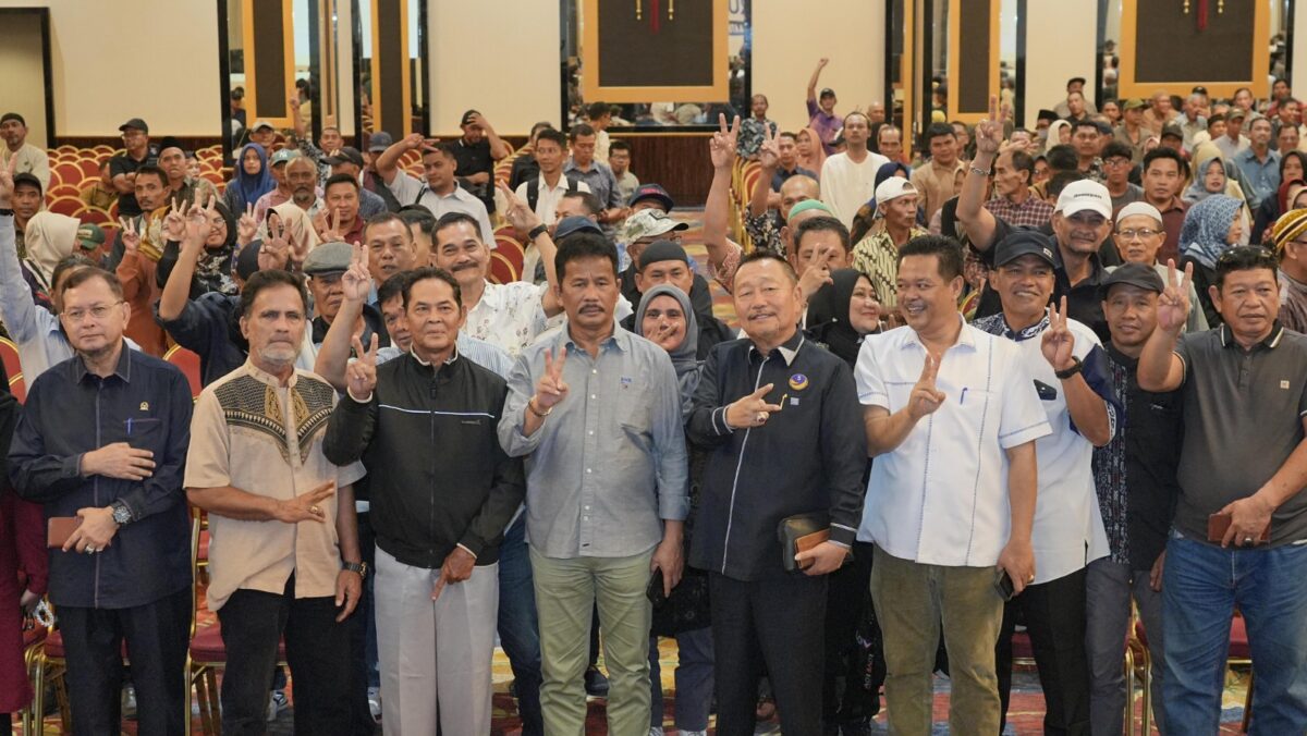 Masyarakat Tanjungpinang bersama Rudi. Foto:Istimewa