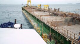 Kapal Isap Pasir yang diamankan KKP. Foto:zal/matapedia