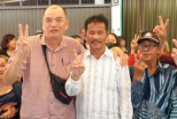 Rudi bersama warga Tanjungpinang, Sabtu (12/10). Foto:Ist