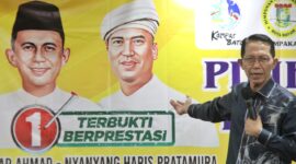 Calon walikota Batam Amsakar Ahmad saat kampanye dialogis di salah satu daerah di Batam, Minggu (20/10/2024). Matapedia6.com/Luci