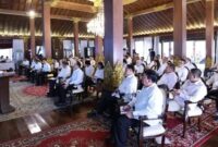 Presiden Republik Indonesia Prabowo Subianto kumpulkan Calon Menteri dan wakil Menteri di Istana Merdeka Jakarta, Minggu (20/10/2024). Matapedia6.com/ Istimewa