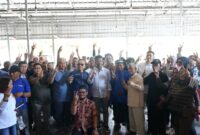Masyarakat Tanjungpinang bersama Rudi. Foto:Istimewa