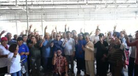 Masyarakat Tanjungpinang bersama Rudi. Foto:Istimewa