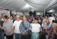 Masyarakat Tanjung Uma Batam Rayakan Ultah Muhammad Rudi. Foto:Istimewa