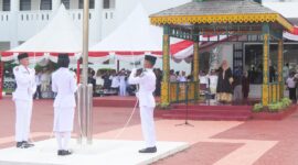 Plt Gubernur Kepri Marlin Agustina pimpin upacara sumpah pemuda. Senin (28/10). Foto:Dok/istimewa