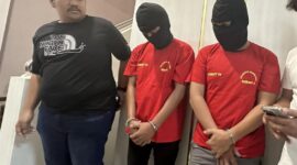 Satu dari dua tersangka yang ditangkap Polresta Barelang merupakan anggota Polisi bertugas di Sekupang terlibat dalam peredaran Narkotika, ditangkap di Asrama Polisi, Matapedia6.com/ Luci