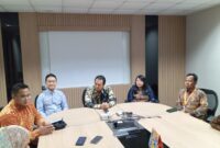Marie Asset Sekuritas bersama OJK dan Bursa efek Indonesia saat berikan keterangan pers, Rabu (2/10). Foto:Rega/matapedia