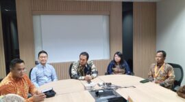 Marie Asset Sekuritas bersama OJK dan Bursa efek Indonesia saat berikan keterangan pers, Rabu (2/10). Foto:Rega/matapedia