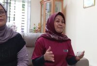 Ketua panitia Elin didampingi dewas rumah sakit, Jumat (11/10). Foto:Rega/matapedia