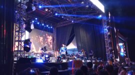 Penampilan Gigi saat di konser Biznet Festival Batam, Sabtu (19/10). Foto:rega/matapedia