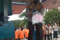 Ditresnarkoba Polda Kepri AKBP Anggoro Wicaksono Musnahkan barang bukti sabu dan ganja kering hasil penindakan selama bulan September hingga Oktober 2024, Jumat (25/10/2024). Matapedia6.com/Luci