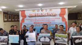 Tim gabungan Bareskrim Polri, Polda Kepri, Bea Cukai dan TNI menggelar penyelundupan benih lobster, Kamis (31/10). Foto:Rega/matapedia