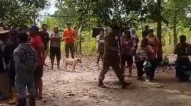 Warga saat negosiasi dengan perusahaan dan Tim Terpadu, Senin (7/10). Foto:screenshot 