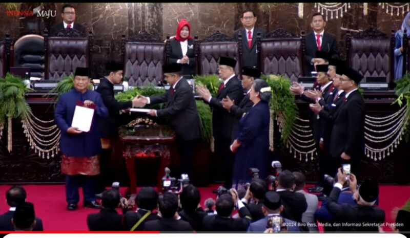Screenshot YouTube Sekretariat Presiden pelantikan presiden dan wakil presiden, Minggu (20/10). Foto:Istimewa/matapedia