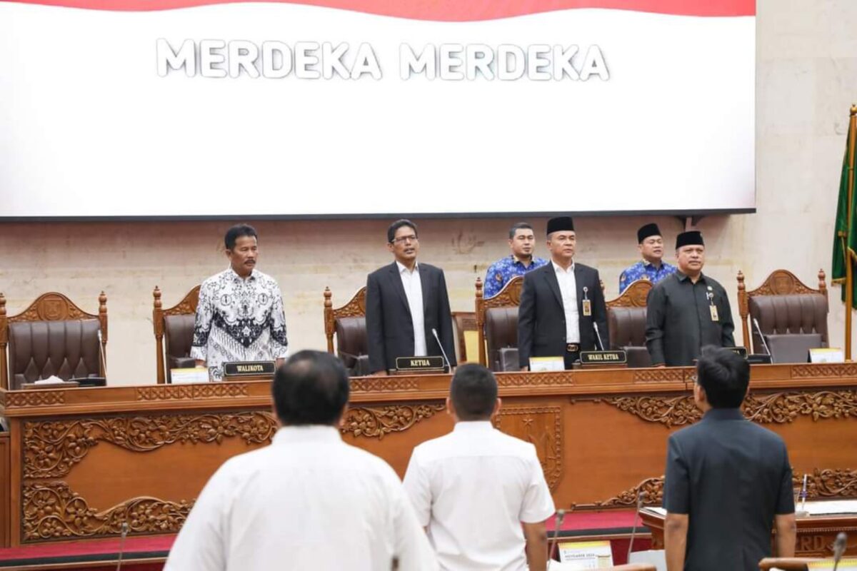 DPRD Batam gelar rapat paripurna, Senin (25/11). Foto:Istimewa