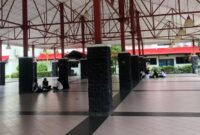 Ilustrasi: pelamar kerja tengah berada di gedung Multi Purpose Hall (MPH) Batamindo. Foto:matapedia