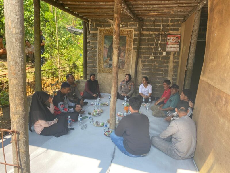 Polresta Barelang lakukan sosialisasi kepada para petani di Kampung Dangas, Kelurahan Tanjung Pinggir, Kecamatan Sekupang, Jumat (1/11/2024). Matapedia6.com/ Dok Polresta