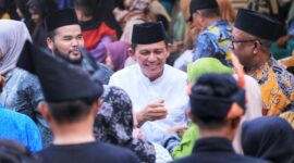 Calon Gubernur Kepri nomor urut satu Ansar Ahmad, saat melakukan kampanye dialogis di wilayah Tanjungpinang, Sabtu (2/11/2024). Matapedia6.com/ Dok Agus