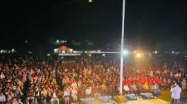 Ribuan warga Padati lapangan Merdeka di Dabo Singkep, Kabupaten Lingga, hadiri kampanye calon Gubernur Kepri, Ansar Ahmad, Rabu (6/11/2024). Matapedia6.com/Dok Agus