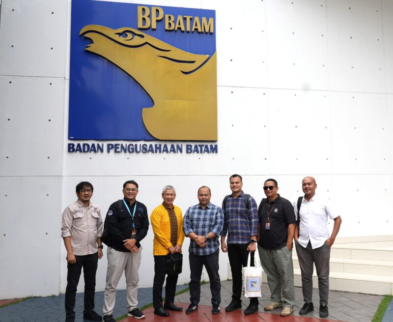 UMRAH dan BP Batam. Foto:Istimewa
