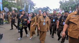 Plt Gubernur Kepri Marlin Agustina dan Kejari Batam, Kamis (7/11). Foto:Ist