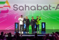 Vikram Sinha, President Director and CEO Indosat Ooredoo Hutchison, Jensen Huang, NVIDIA founder and CEO, Erick Thohir, Menteri BUMN RI dan Patrick Walujo, Direktur Utama GoTo saat peluncuran Sahabat-AI, LLM Open-Source berbahasa Indonesia yang diadakan di Jakarta, Kamis (14/11). Foto:Indosat
