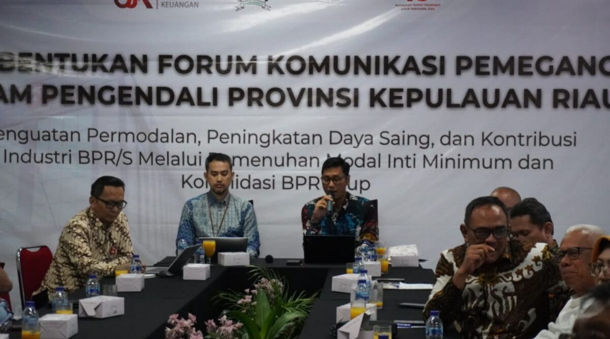 Kepala OJK Kepri Sinar tengah. Foto:Dok/Istimewa