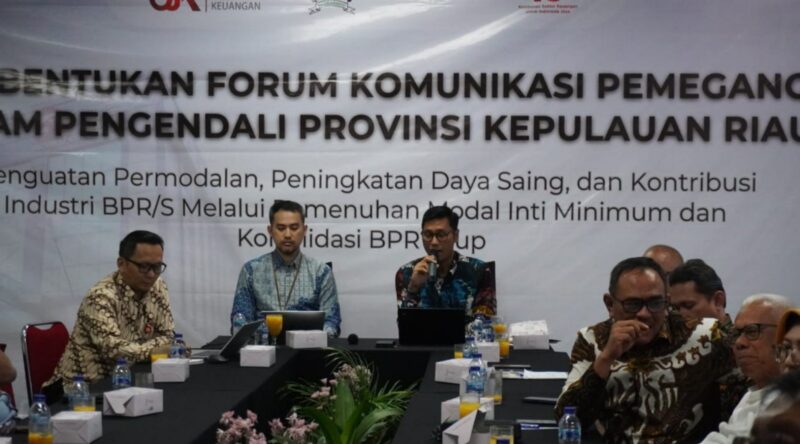 Kepala OJK Kepri Sinar tengah. Foto:Dok/Istimewa