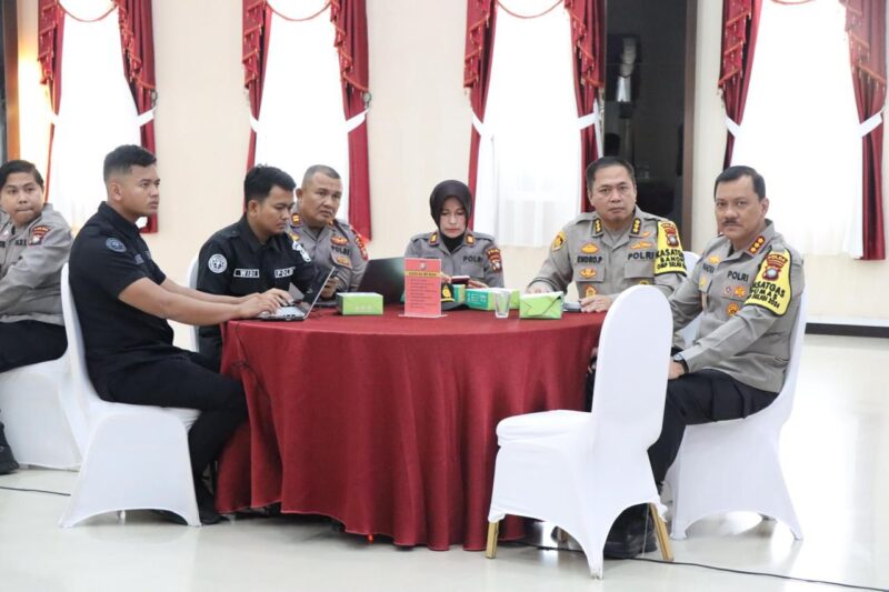 Kasatgas dan Kasubsatgas ikuti kegiatan  Gladi Posko Olah Taktis Strategis Operasi Mantap Praja (OMP) 2024, di gedung Lancang Kuning Polda Kepri, Senin (18/11/2024). Matapedia6.com/ Dok Humas Polda