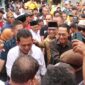 Pasangan gubernur Kepri nomor urut satu Ansar-Nyanyang dan calon walikota Amsakar-Li Claudia saat bertemu seluruh relawan di Paguba, Tembesi, Kota Batam, Kamis (21/11/2024). Matapedia6.com/Dok Agus
