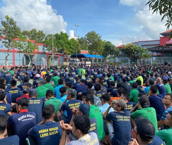 Warga binaan Lapas kelas IIA Batam saat mengikuti pengarahan dari Kalapas Batam Heri Kusrita, Selasa (26/11/2024) Matapedia6.com/Dok Lapas Batam