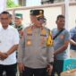 Kapolda Kepri Irjen Pol Yan Fitri Halimansyah saat melakukan pengecekan kondisi pemungutan suara di salah satu TPS yang ada di Kepri. Matapedia6.com/Dok Humas Polda