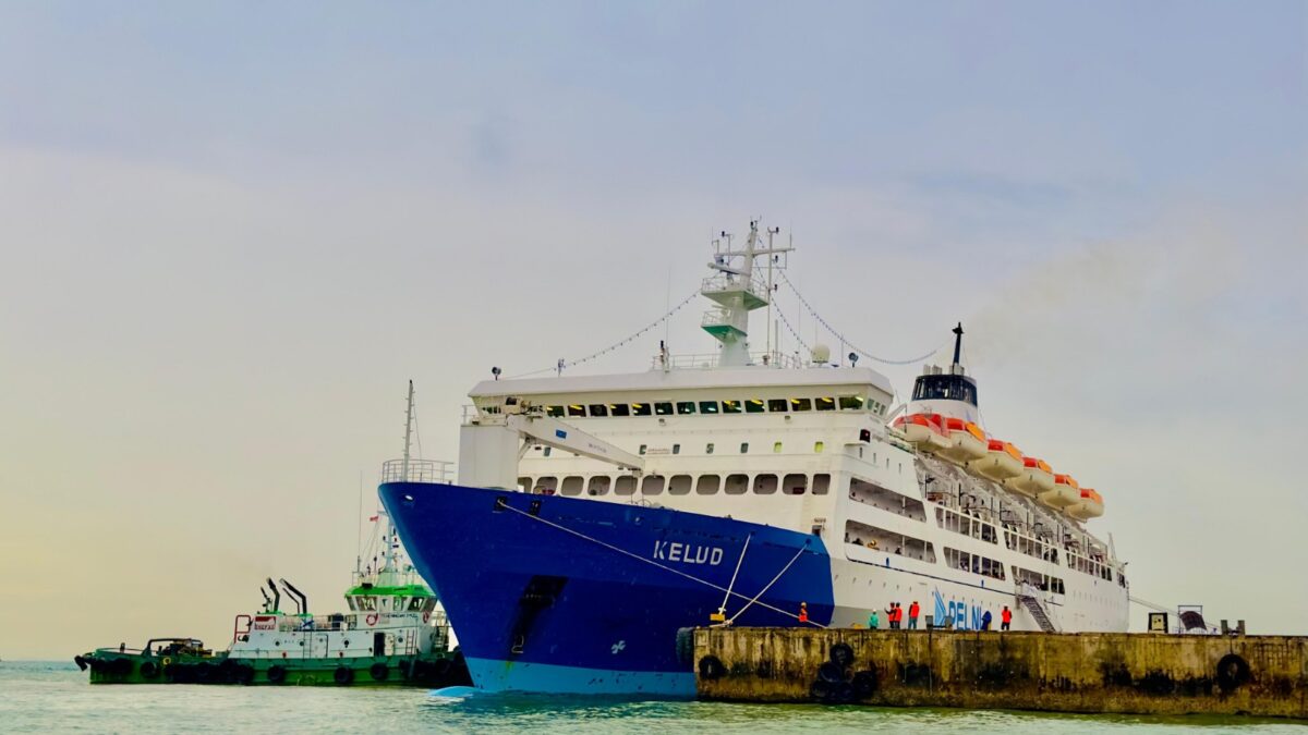Kapal Pelni sandar di dermaga Bintang 99. Foto:Dok/Humas BP Batam