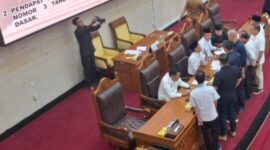 Dewan Perwakilan Rakyat Daerah (DPRD) Batam gelar rapat paripurna membahas Rancangan Peraturan Daerah (Ranperda) tentang Penyelenggaraan Angkutan Umum Massal di Kota Batam, Senin, (4/11/2024). Matapedia6.com/Luci