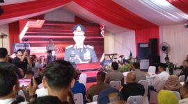 Kapolda Kepri Tegaskan Akan ratakan kampung Aceh jika masih ada peredaran Narkotika di lokasi, Deklarasi Kampung Aceh Jadi Kampung Madani, Jumat (15/11/2024). Matapedia6.com/Luci