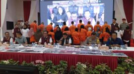 Selama 17 hari di bulan November 2024, Ditreskrimum Polda Kepri bongkar 13 Kasus Tindak Pidana Perdagangan Orang (TPPO) di Kepri. Korban hendak dikirim ke Malaysia, Kamboja dan Vietnam, Sabtu (23/11/2024). Matapedia6.com/ Luci