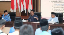 Wali Kota Batam Muhammad Rudi saat Rakor pada Jumat (27/12). Foto:Diskominfo