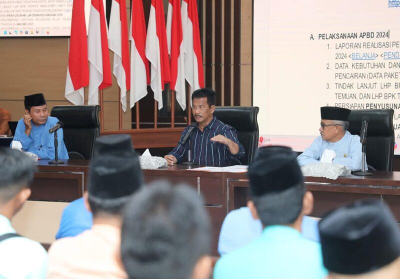 Wali Kota Batam Muhammad Rudi saat Rakor pada Jumat (27/12). Foto:Diskominfo
