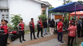 Pelaksanaan PSU di Pinang Kencana di Kawal Ketat kepolisian dari Polresta Tanjungpinang serta di pantau langsung KPU Tanjungpinang, Minggu (1/12/2024). Matapedia6.com/ Dok Humas Polda