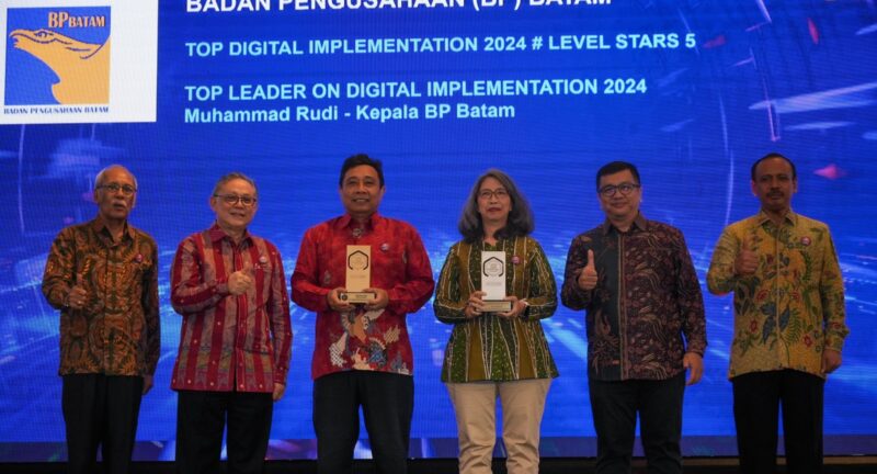 BP Batam terima penghargaan Top Digital Awards 2024, Kamis (5/12). Foto:Humas BP