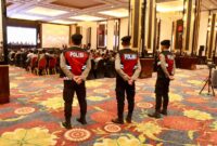 Pastikan rapat pleno terbuka KPU Kepri Polda Kepri turunkan 118 personel jaga pelaksanaan pleno di Trans Convention Centre, Jalan Adi Sucipto, Batu IX, Kecamatan Tanjung Pinang Timur, Kota Tanjung Pinang, sejak Minggu (8/12/2024).